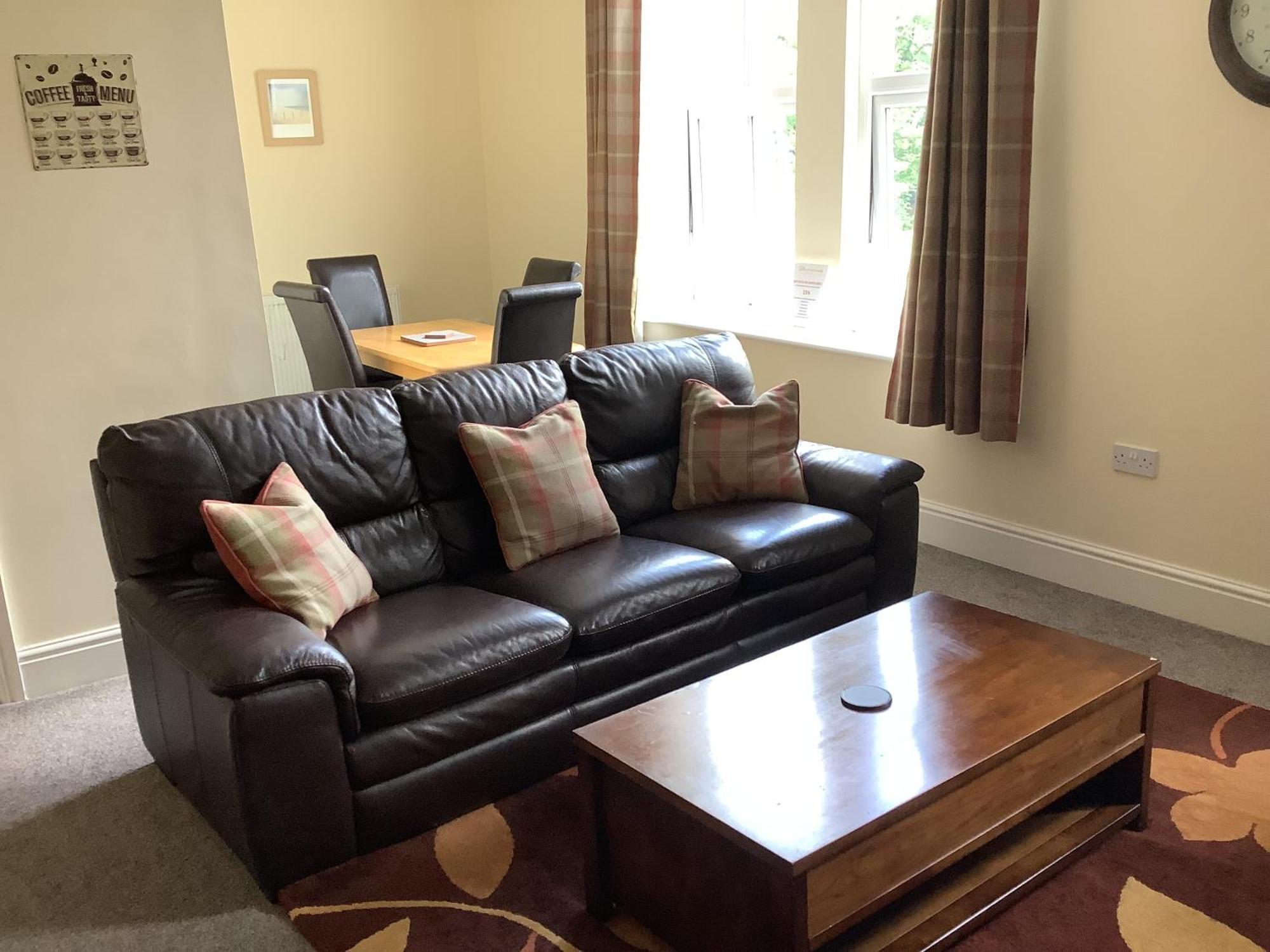 Jeffersons Abbey Road Serviced Apartments (Adults Only) Barrow-in-Furness Exteriör bild