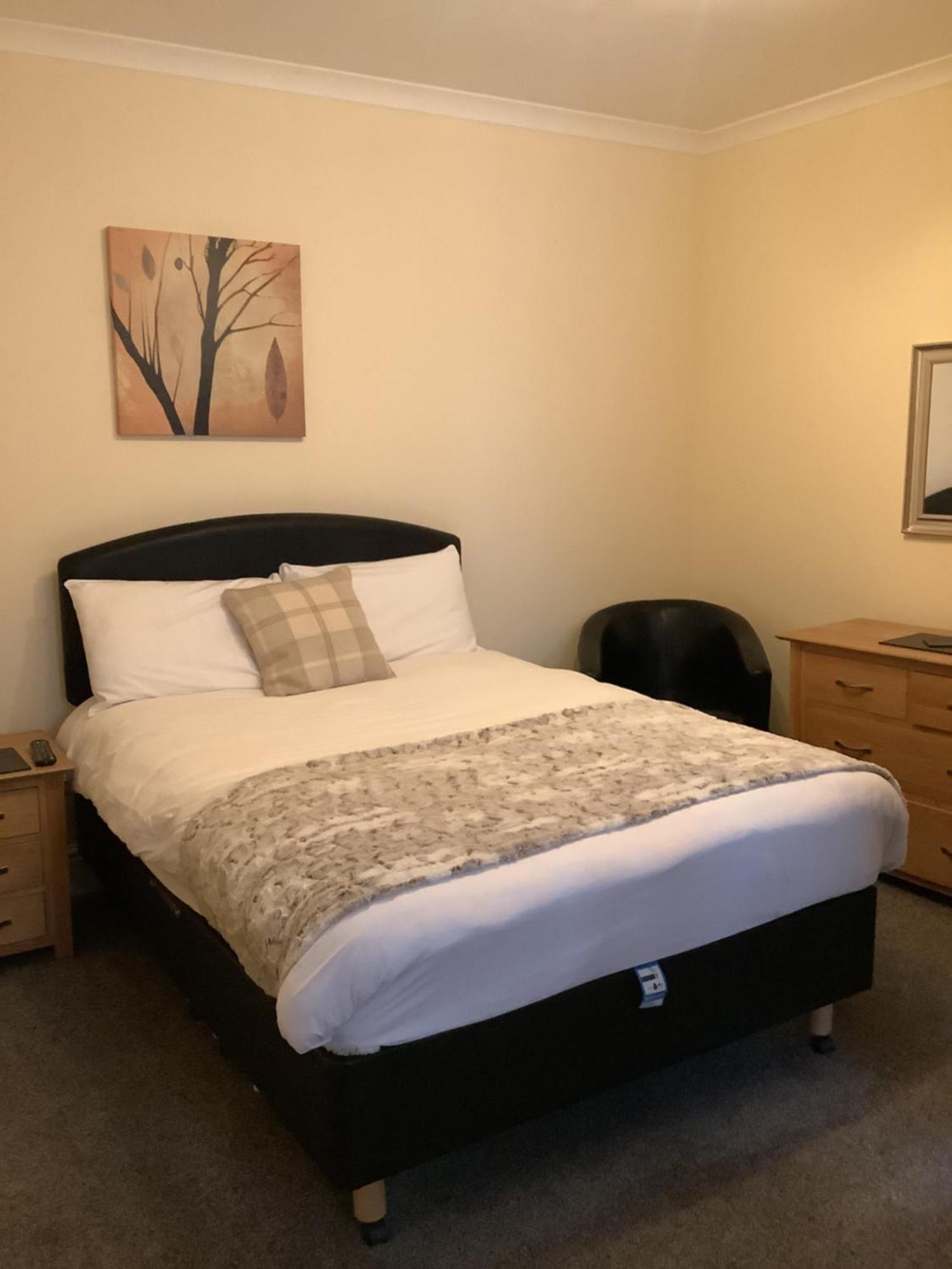 Jeffersons Abbey Road Serviced Apartments (Adults Only) Barrow-in-Furness Rum bild