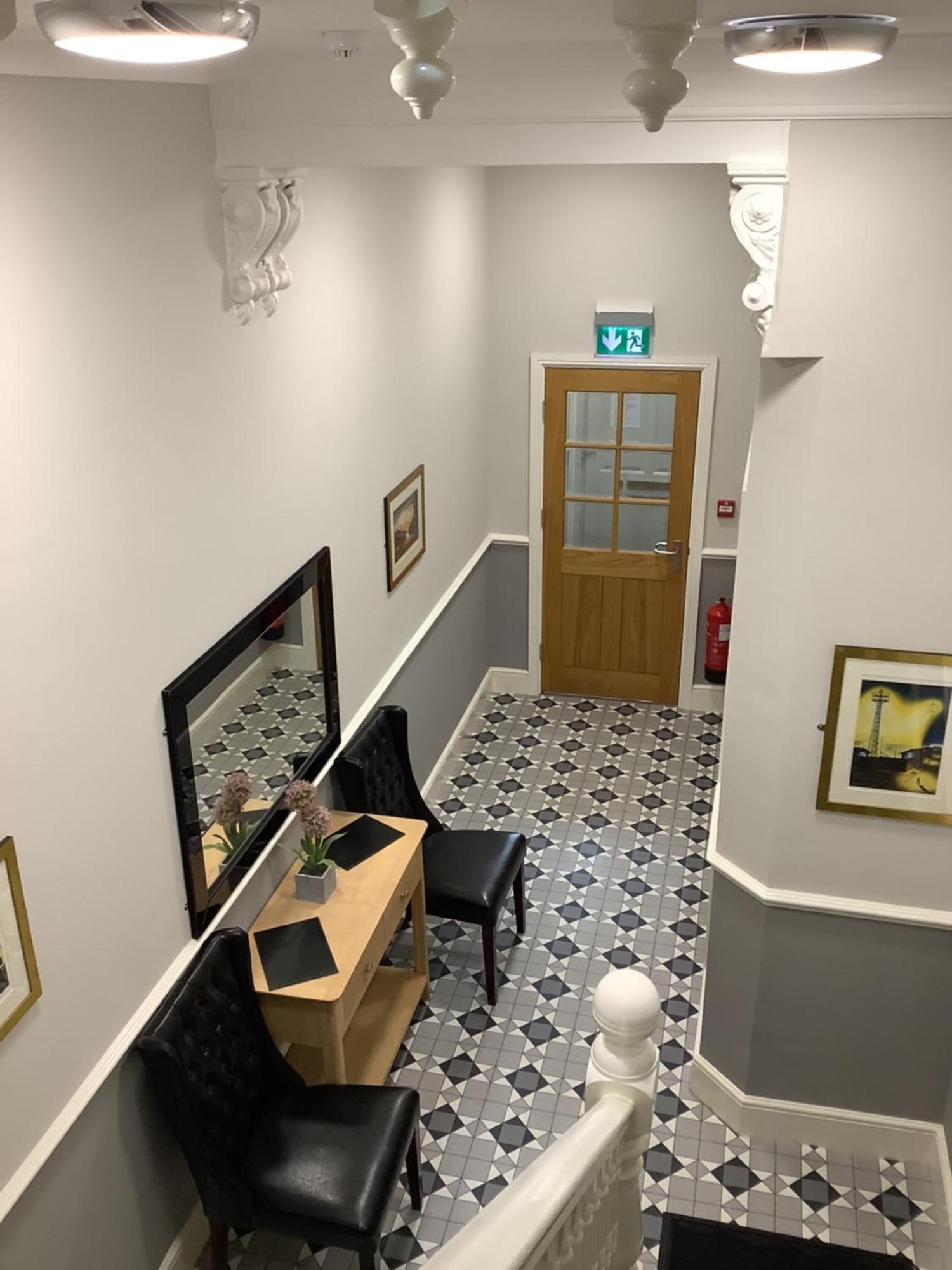 Jeffersons Abbey Road Serviced Apartments (Adults Only) Barrow-in-Furness Rum bild