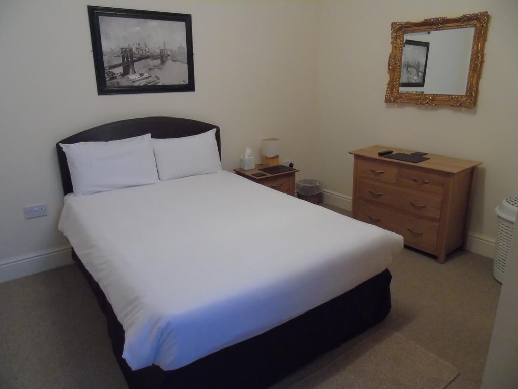 Jeffersons Abbey Road Serviced Apartments (Adults Only) Barrow-in-Furness Exteriör bild