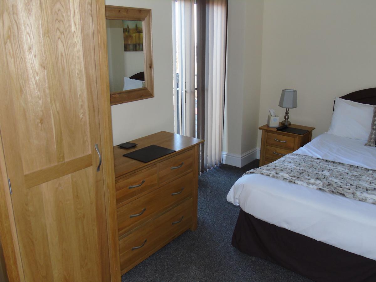 Jeffersons Abbey Road Serviced Apartments (Adults Only) Barrow-in-Furness Exteriör bild